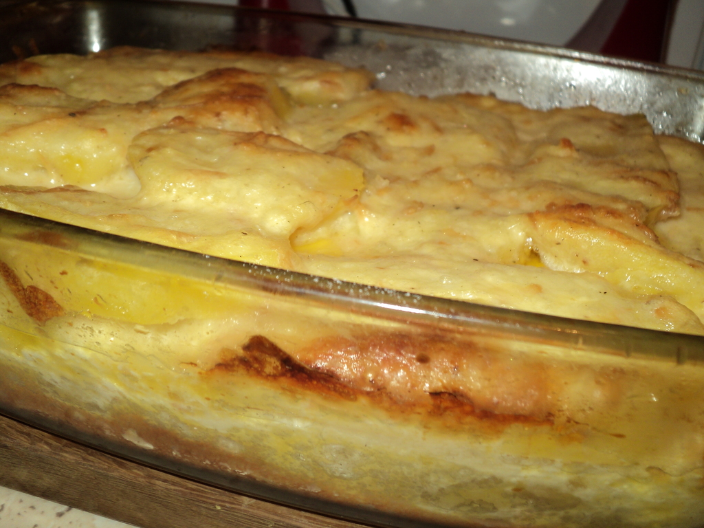 Bevise administration Latterlig Cartofi gratinati cu cascaval la cuptor | Andreea Holban