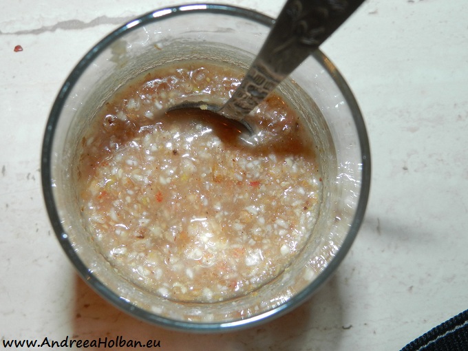 Piure de mar, para cu fulgi de hrisca, miere de albine si scortisoara (dupa 12 luni)