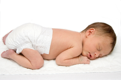 pozitie somn nou nascut bebe