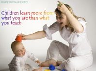 PR, Marketing & Sales in Parenting – industria de “sprijin” pentru parinti si copii Children learn more from what you are